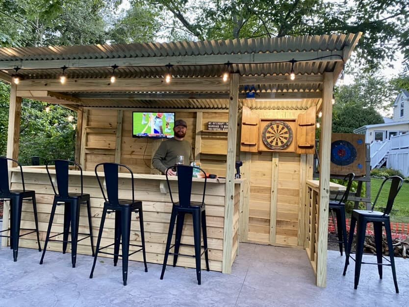 The Dartford - Dunbar 13 x 5 Outdoor Bar with Dartboard Extension